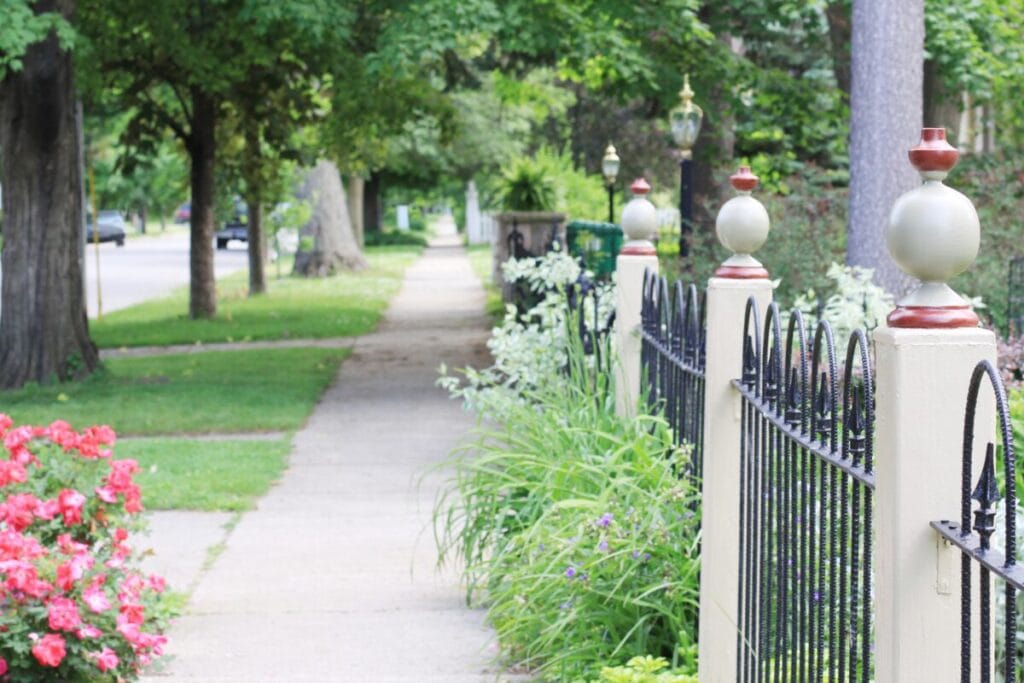 Poteaux pour clôture choisissez la qualité de Clôtures Delaunay
